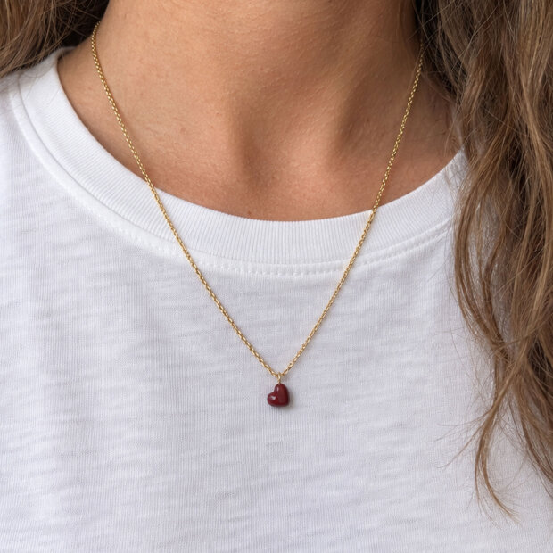 ENAMEL COPENHAGEN - GRAND AMORE NECKLACE | BORDEAUX