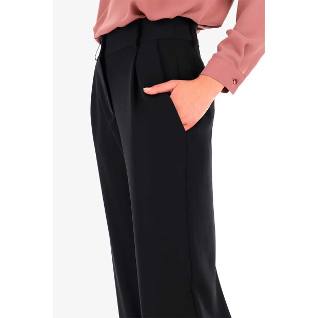 IMPERIAL - SLANKEBUKS - MODEL P1AE | SORT