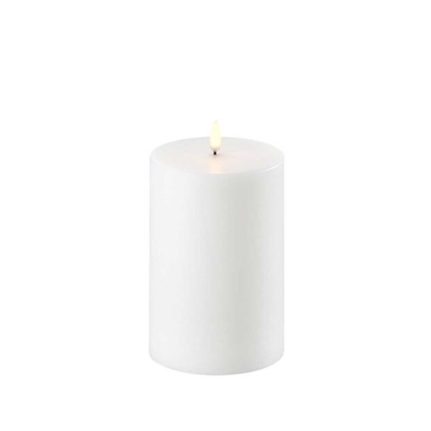 Billede af Pillar Candle 10,1 X 18 Cm | Hvid Fra Uyuni