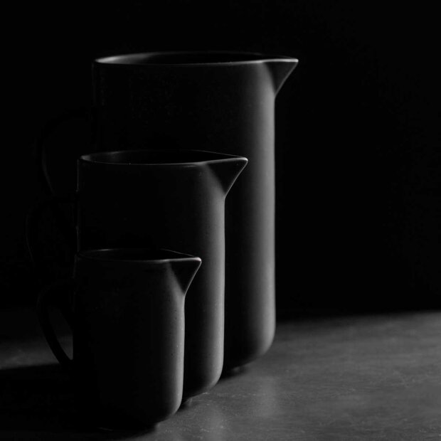 LOUISE ROE - PISU CERAMIC PITCHER SMALL | SORT