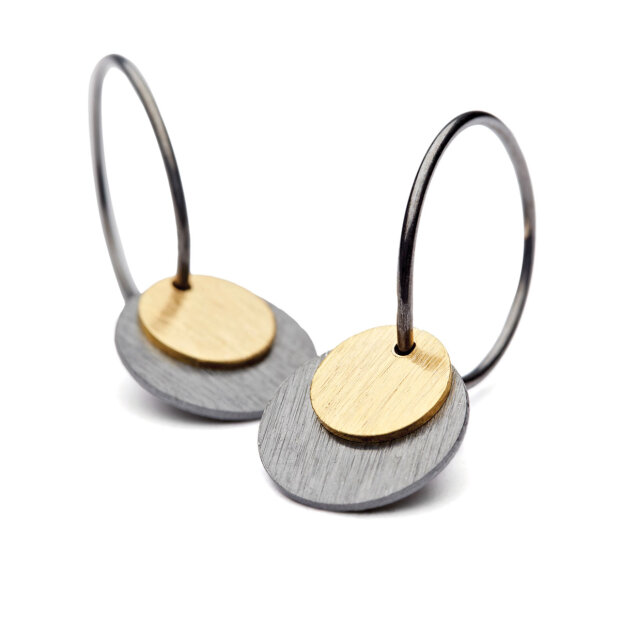 PERNILLE CORYDON - SMALL COIN EARRING | FORGYLDT/OXIDERET