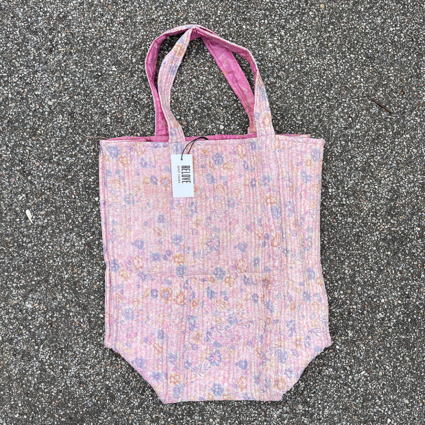 RELOVE AND ROSES - TOTE BAG | LYS BLOMST