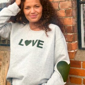 LULUS LOVE - SWEATSHIRT - LOVE | GREY M/ARMY