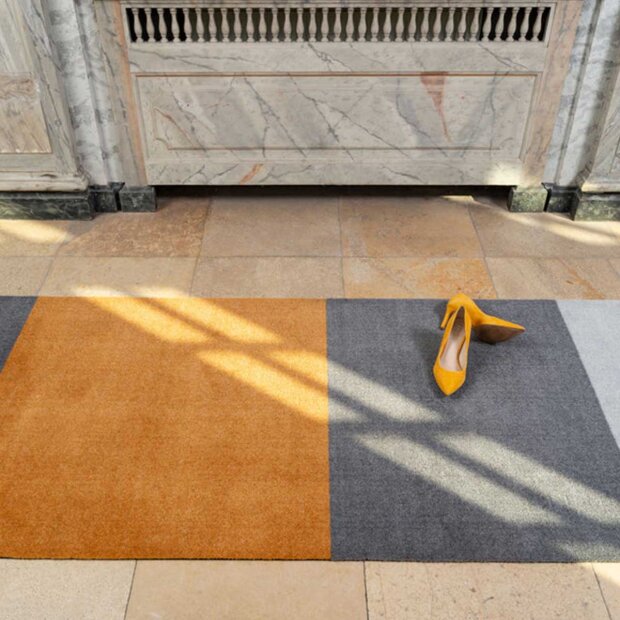 TICA COPENHAGEN - SMUDSMÅTTE STRIPED HORISONTAL 40X60CM | DIJON/STÅLGRÅ/LYSEGRÅ