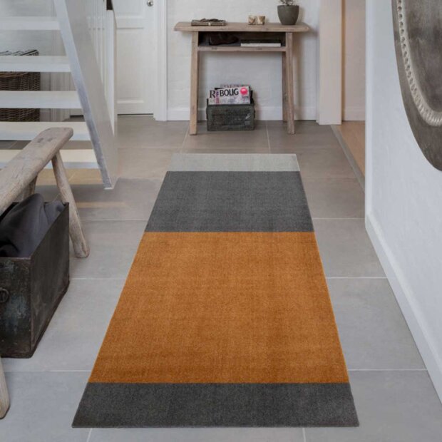 TICA COPENHAGEN - SMUDSMÅTTE STRIPED HORISONTAL 40X60CM | DIJON/STÅLGRÅ/LYSEGRÅ