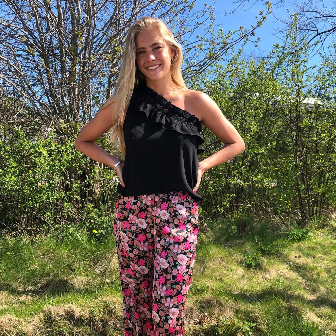 Jeg bærer tøj Lykkelig Abundantly CONTINUE COPENHAGEN JOSEFINE TOP | SORT - Stokværk