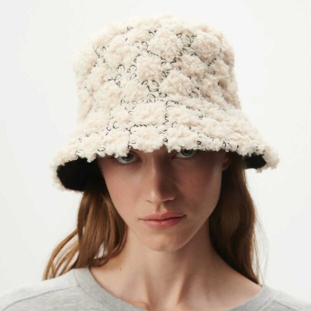 LALA BERLIN - REVERSIBLE BUCKET HAT HOLLY | SHEARLING WHITE