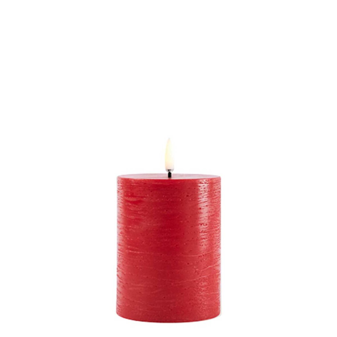 UYUNI PILLAR CANDLE 7,8X10 CM CARMINE RED Stokværk