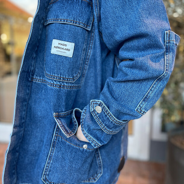 MADS NØRGAARD - DENIM JOHNNY JACKET | VINTAGE BLUE