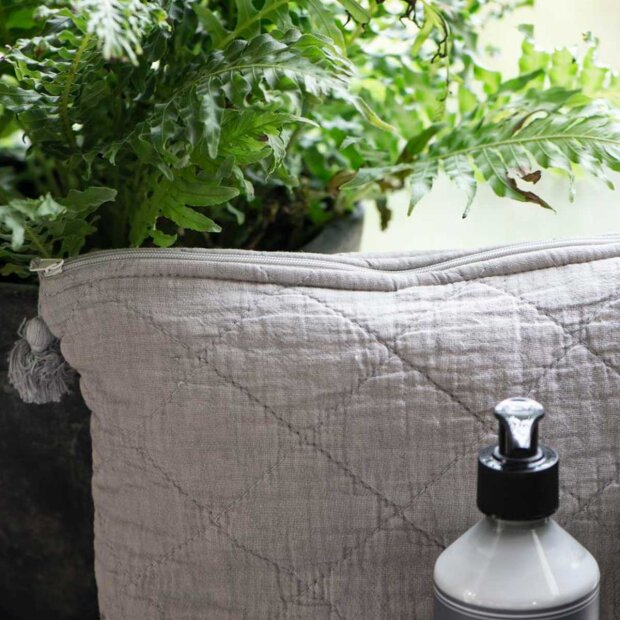 IB LAURSEN - TOILETTASKE QUILTET | ASH GREY