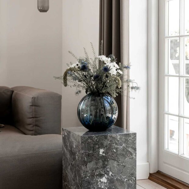 SPECKTRUM - SADIE LINE VASE MEDIUM | BLUE