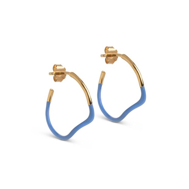 ENAMEL COPENHAGEN - SWAY HOOPS ØRERINGE FORGYLDT | CORNFLOWER