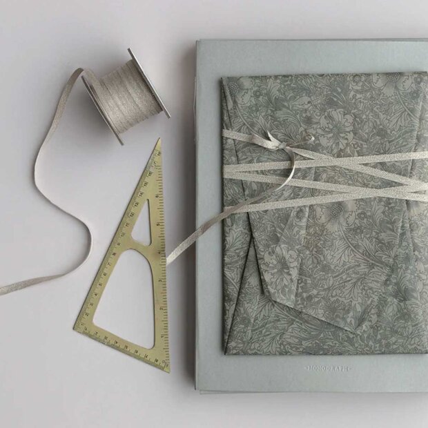 MAILEG - GAVEBÅND 25 M - STONE/GULD