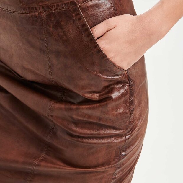 BTF CPH - PENCIL NEDERDEL M/LOMMER | CAROB BROWN