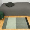 TICA COPENHAGEN - MÅTTE STRIPES HORIZONT 67X120 | LIGHT/DUSTY/DARK GREEN
