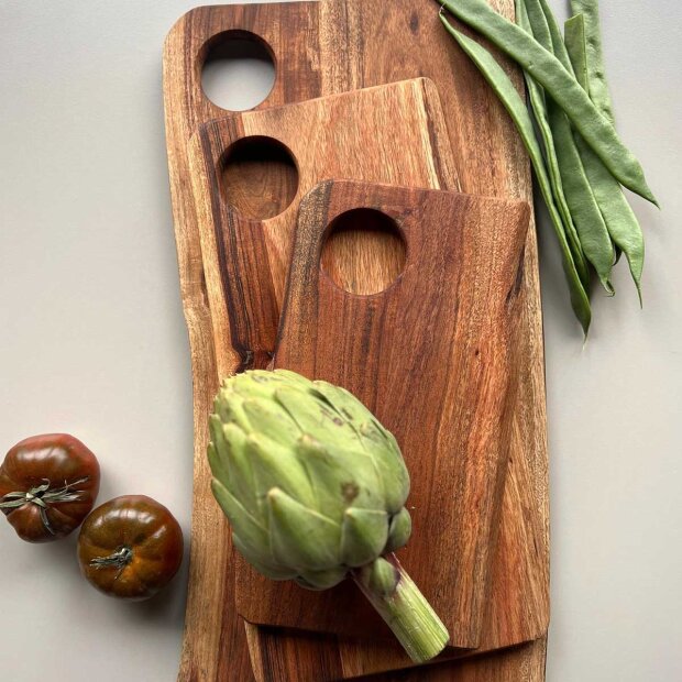 STUFF DESIGN - RAW SKÆREBRÆT I OLIERET ACACIETRÆ 25X50 CM