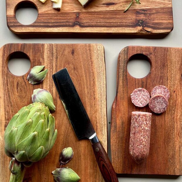 STUFF DESIGN - RAW SKÆREBRÆT I OLIERET ACACIETRÆ 25X50 CM