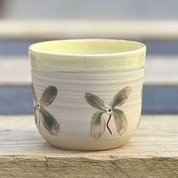 Billede af Kop Uden Hank H7,5xd8,5 Cm | Firkløver/gul Fra Stinemei Keramik