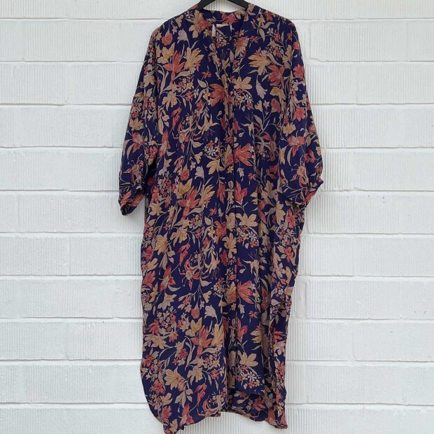Billede af Nelly Kjole | Navy Fra Relove And Roses