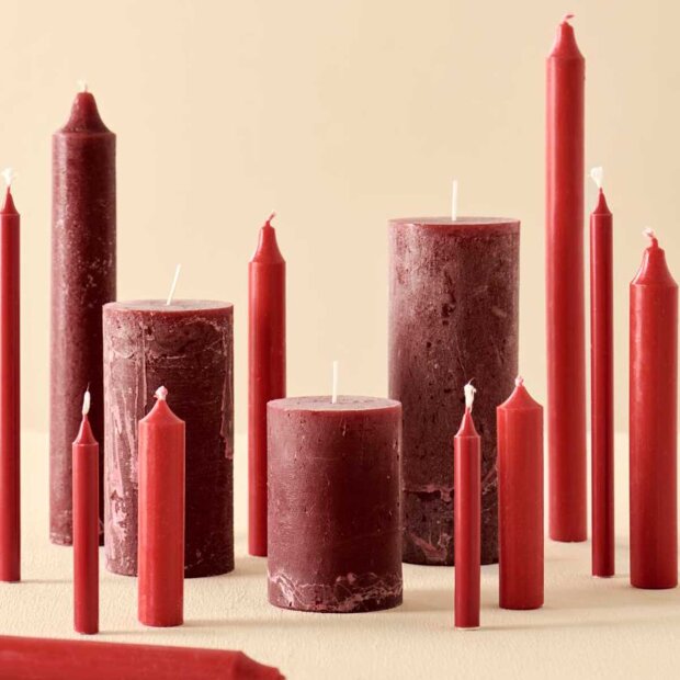 IB LAURSEN - STEARINLYS - RUSTIK H10XØ6,8 CM | RØD IB LAURSEN - STEARINLYS - RUSTIK H10XØ6,8 CM | RØD