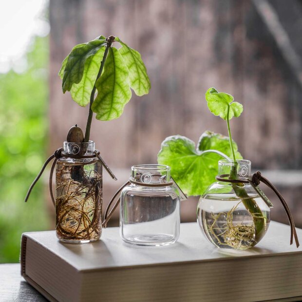 ERNST - LILLE GLASVASE CA. 6 CM | RUND